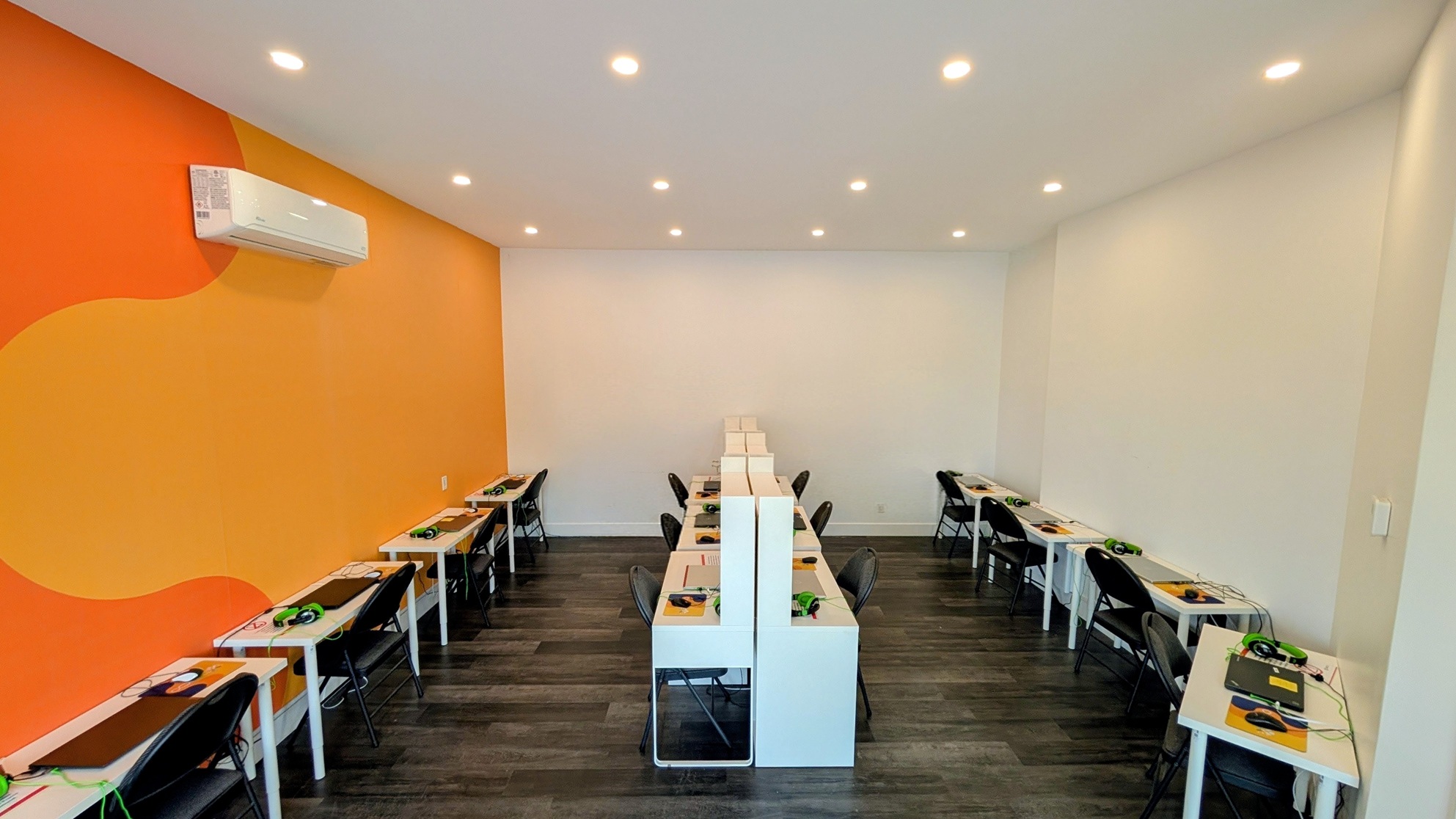 Accueil et accompagnement au centre Complexe X